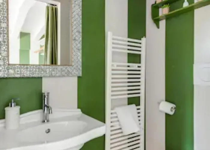 Διαμέρισμα The *