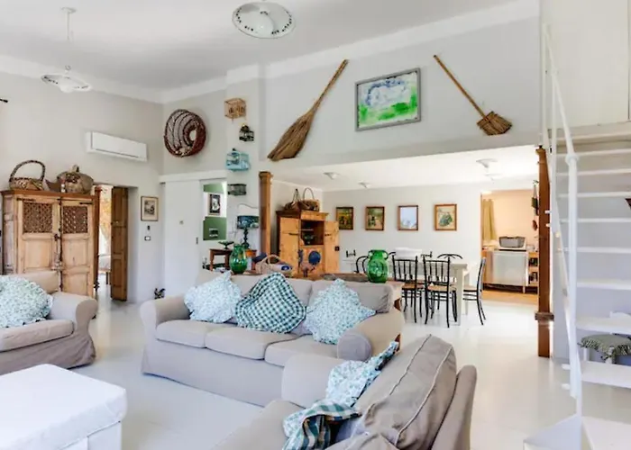 The Διαμέρισμα *