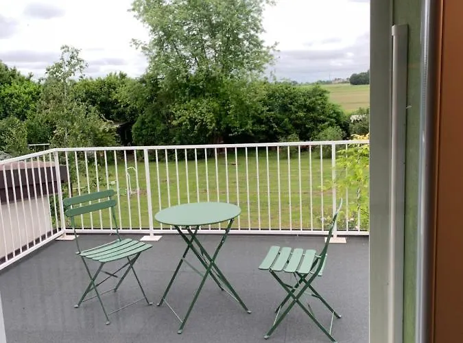 The Διαμέρισμα *